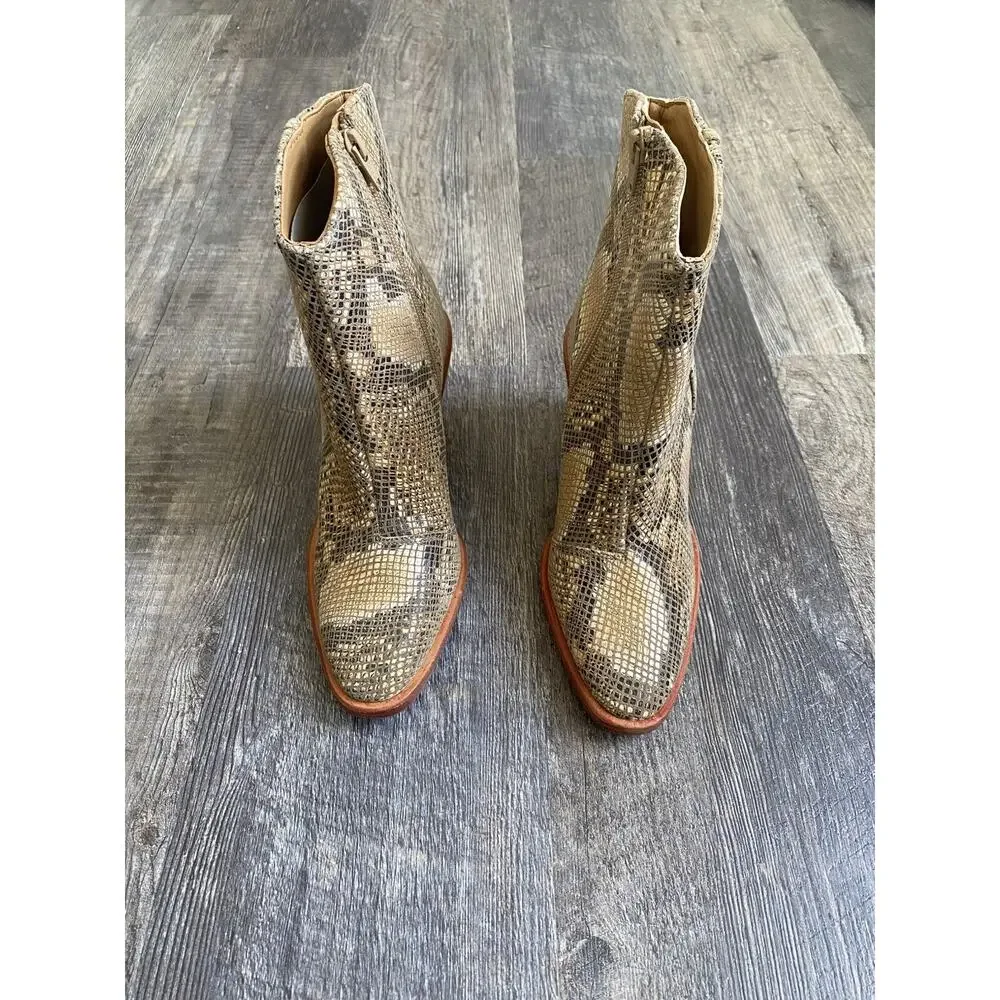 Free People Boots EU Size 37 US 6.5 Barclay Leather Snake Western Ankle Booties